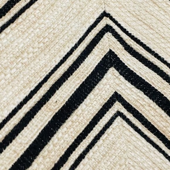 H&M White & Black Aztec Striped Tweed Shift Dress - Picture 7 of 10